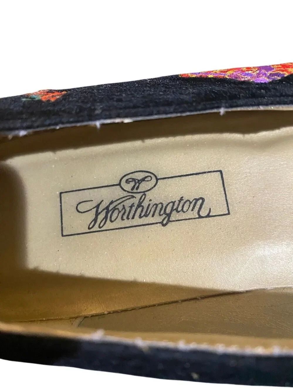 Worthington women’s black velvet Christmas embroidered loafers nine - Picture 5 of 6
